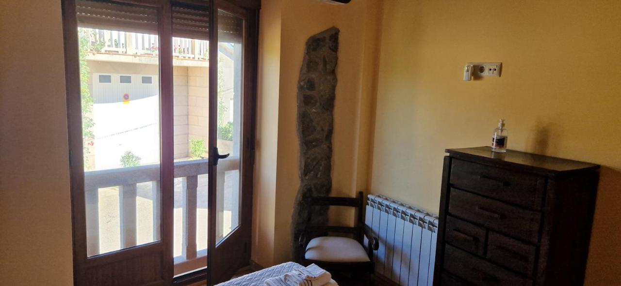 Alquiler De -viviendas Turísticas Casa César Séjour chez l'habitant Lubián